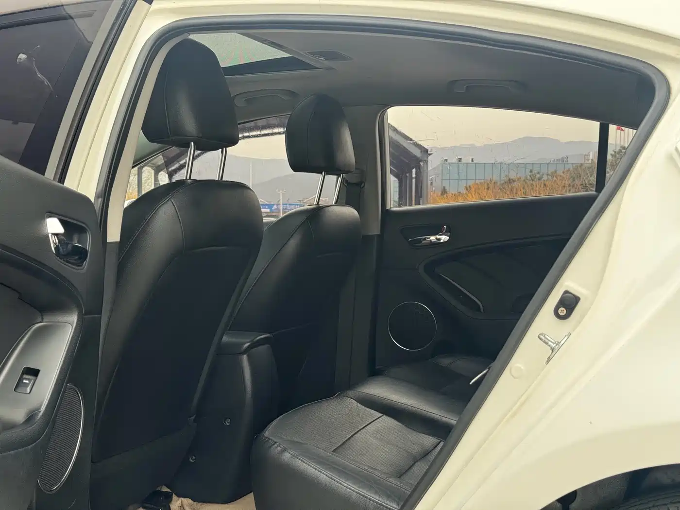 Kia K3 2014 2013 1.6L Automatic GLS