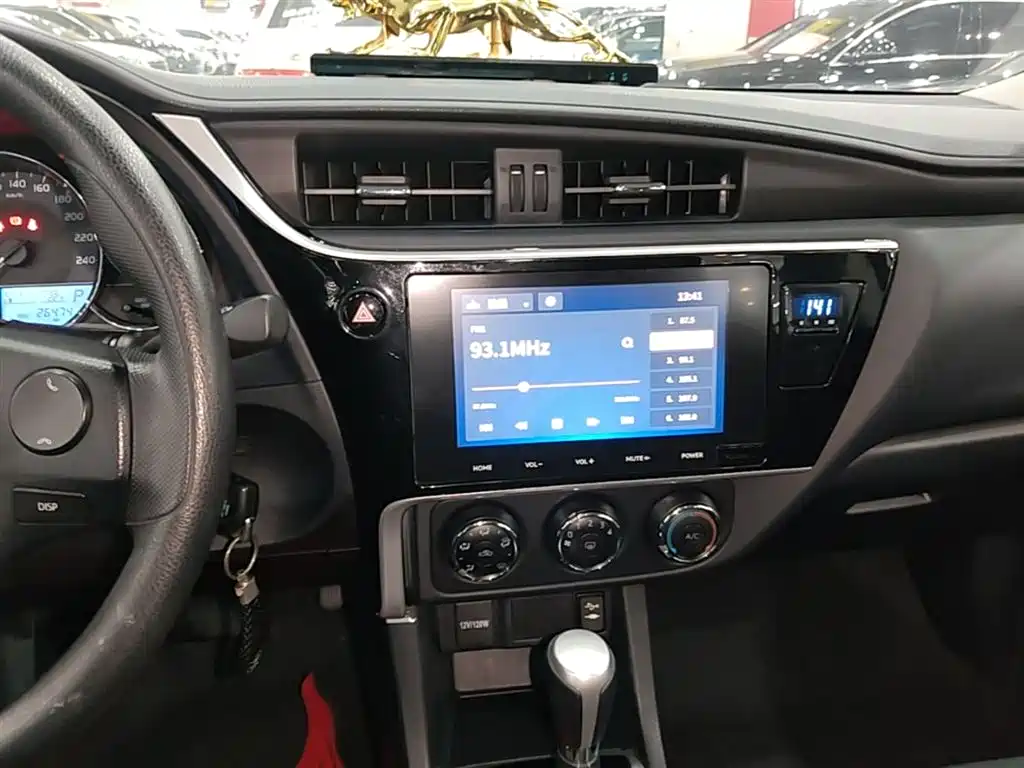 Toyota Levin 2017 Facelift 185T CVT Elite (China V) фото 13