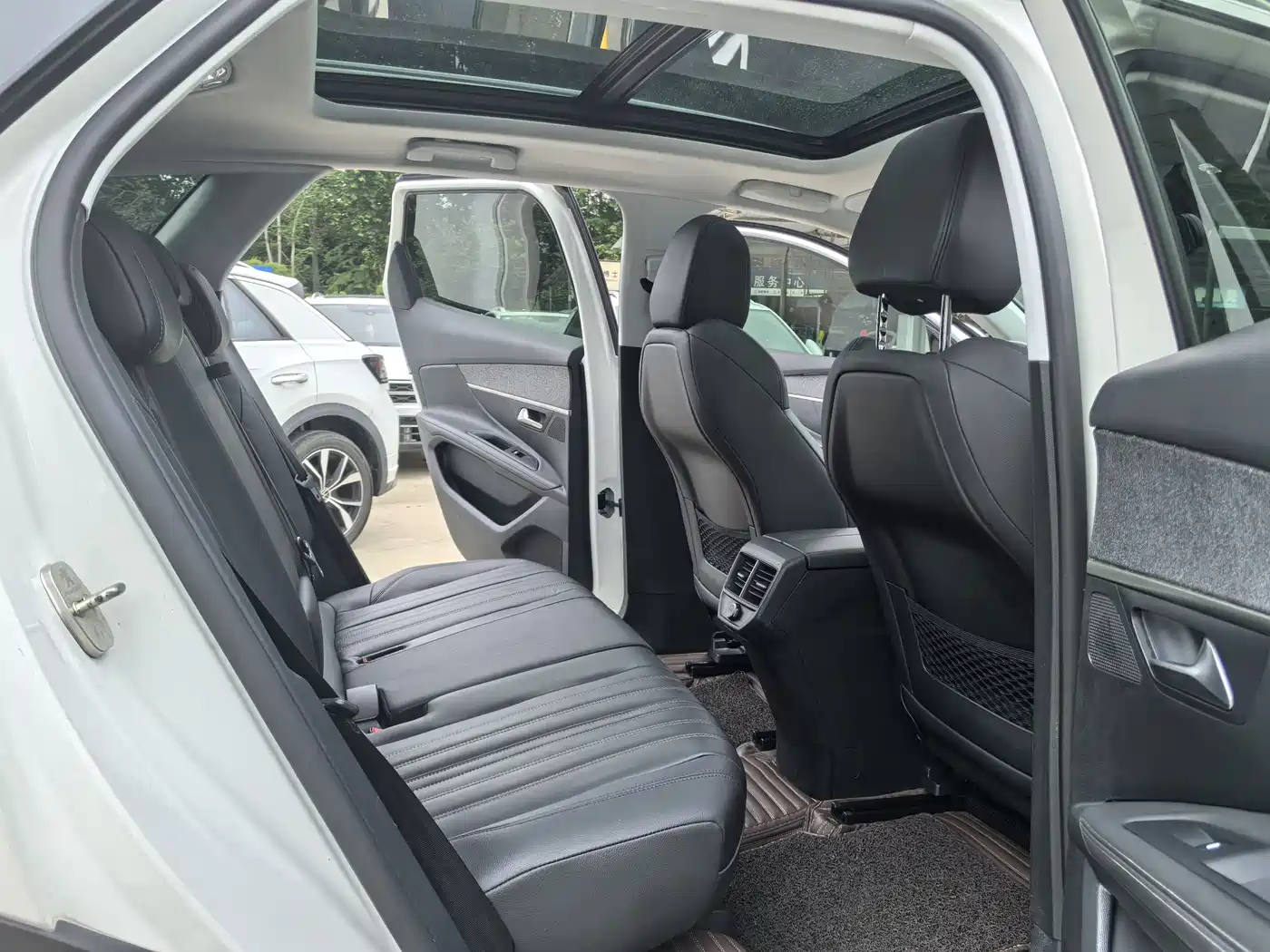 Peugeot 4008 2017 350THP Luxury Edition фото 7
