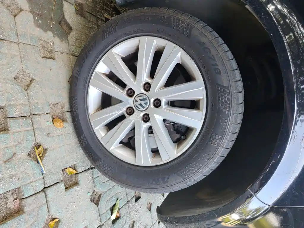 Volkswagen Multivan 2015 2012 2.0TSI 4WD Premium