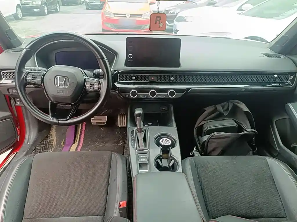 Фото 10 - Honda Civic