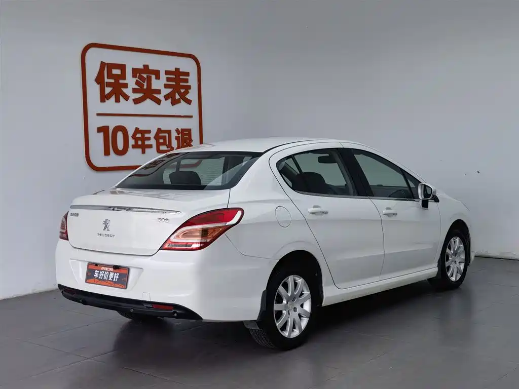 Peugeot 308 2014 Model Joy Edition Classic 1.6L Automatic Superior Style фото 2