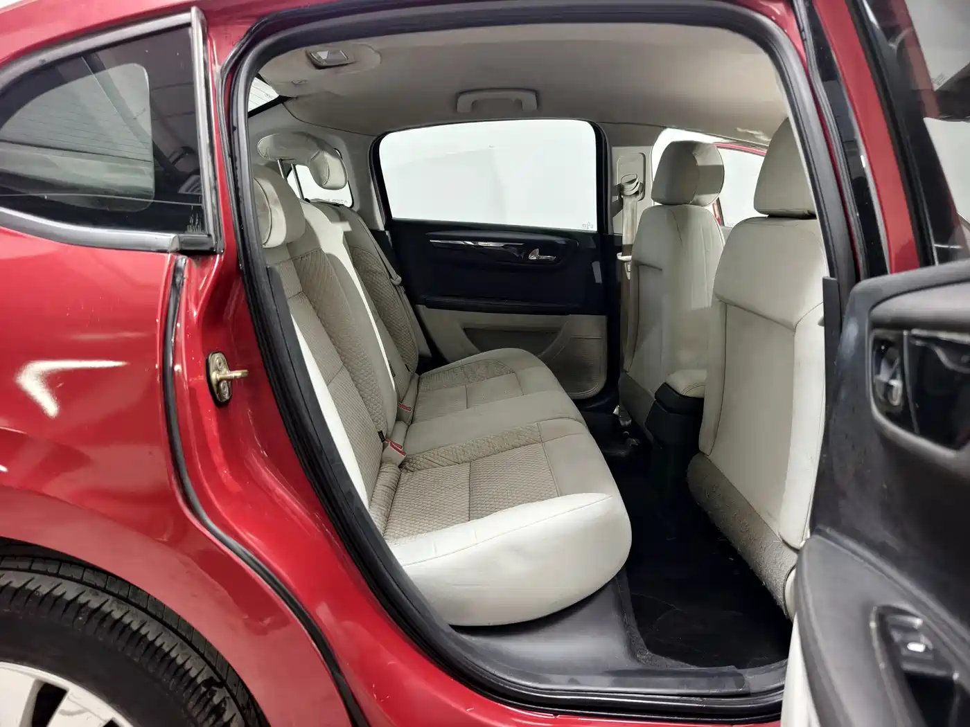 Citroën C-Quatre 2013 2012 Model Sedan 1.6L Automatic Elegance