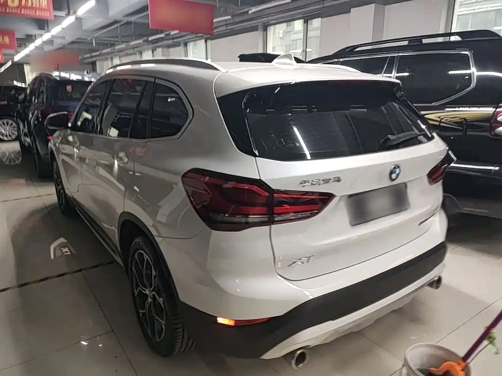 BMW X1 2020 sDrive20Li Premium Edition фото 5