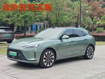 AITO M5