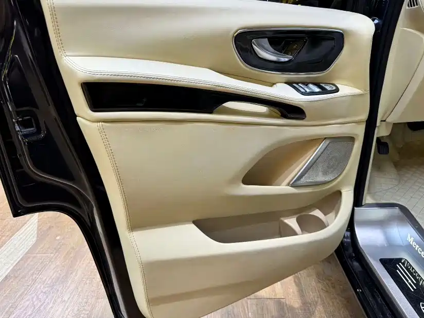 Mercedes-Benz Vito 2018 2.0T Business Edition China VI фото 29