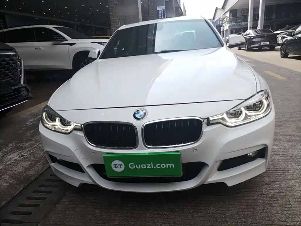 BMW 3 Series 2018 320i M Sport Package фото 3