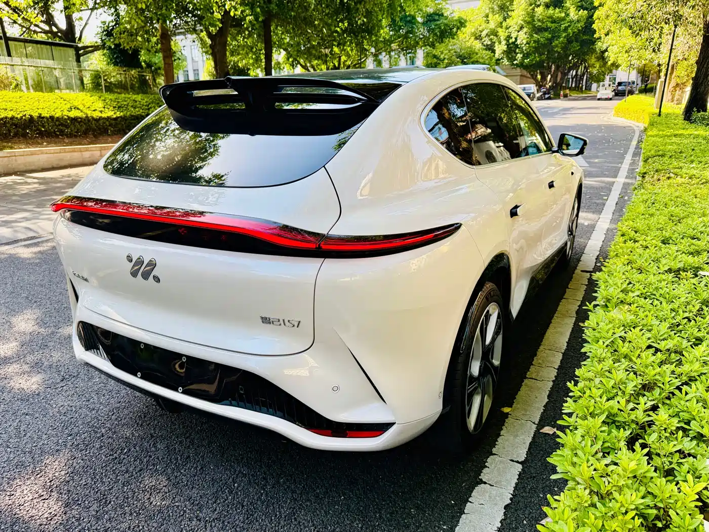 IM Motors IM LS7 2023 2023 Model 100kWh Pro AWD Edition
