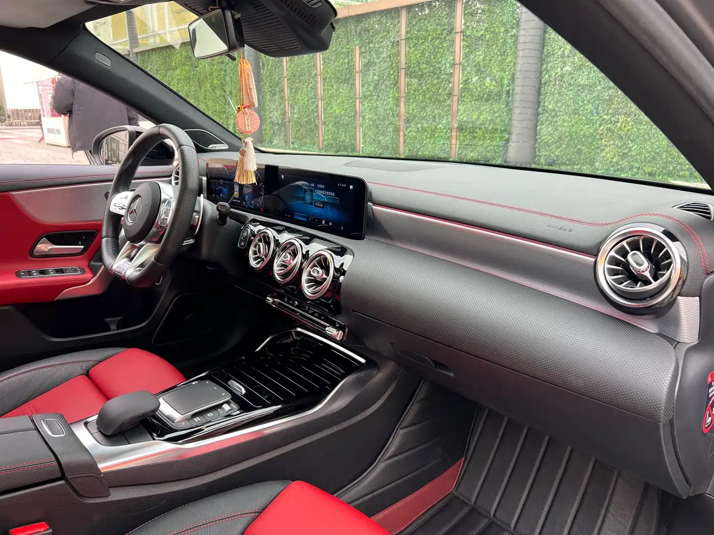 Mercedes-Benz A-Class AMG 2020 AMG A 35 L 4MATIC фото 11