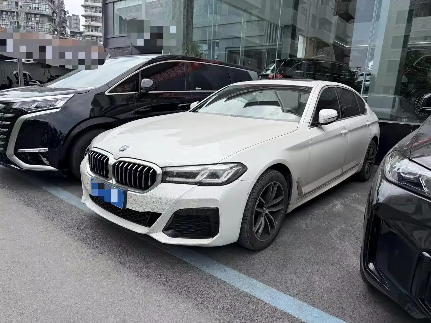 BMW 5 Series 2022 525Li M Sport Package