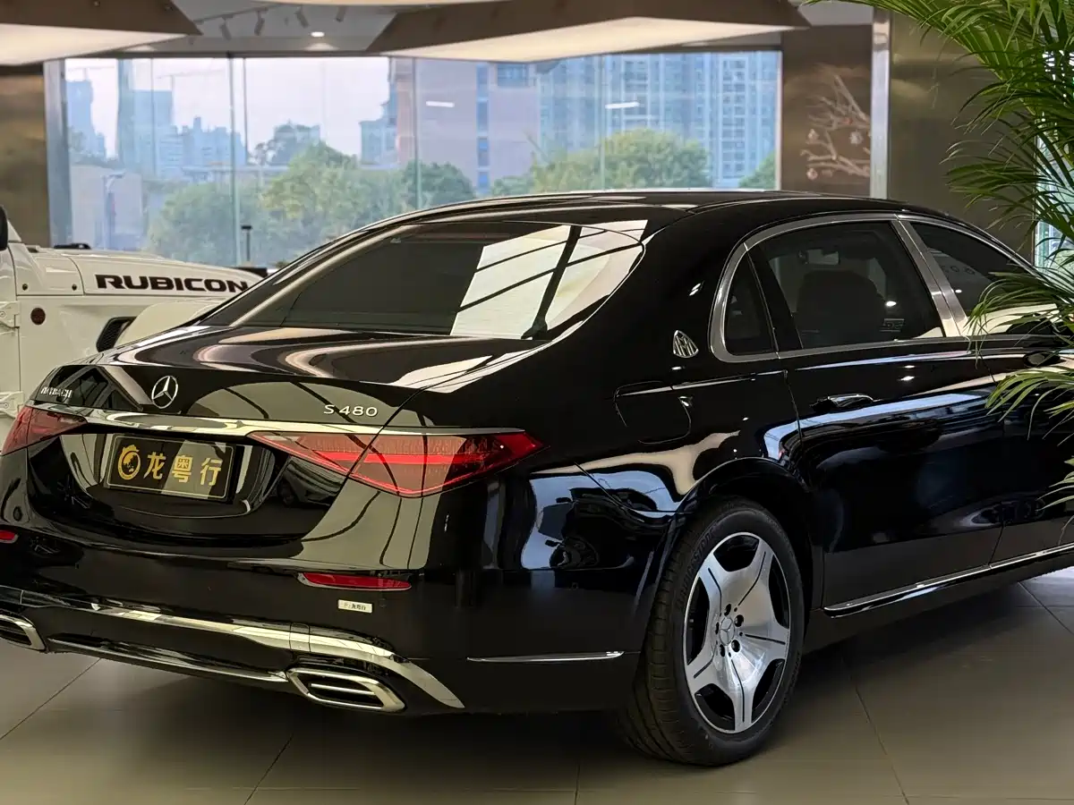 Mercedes-Benz Maybach S-Class 2025 Model S 480 4MATIC фото 13