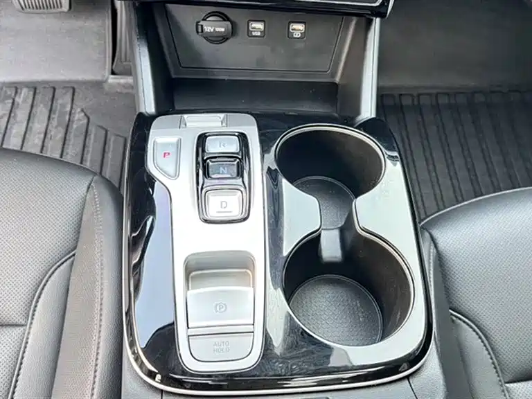 Hyundai Tucson 2023 Tucson L 1.5T Automatic 2WD DLX Luxury Edition фото 23