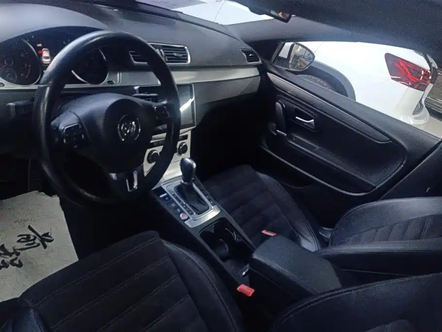 Volkswagen FAW-Volkswagen CC 2015 2.0TSI Luxury фото 12