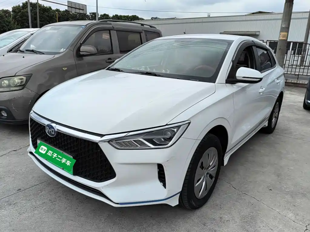 BYD e2 2022 2021 Standard