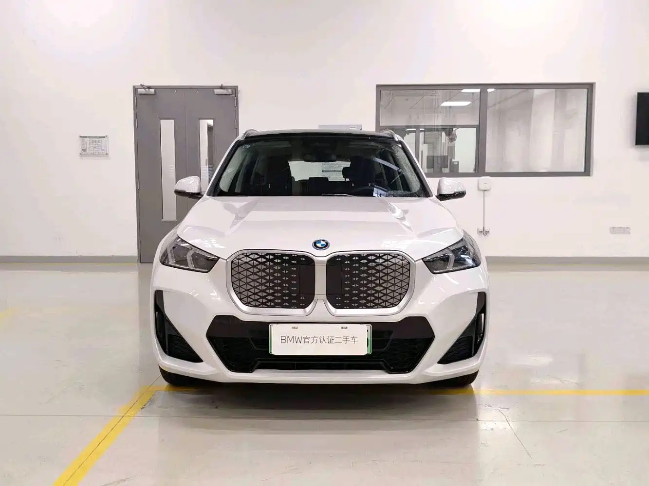 BMW iX1 2023 eDrive25L M Sport Package фото 10