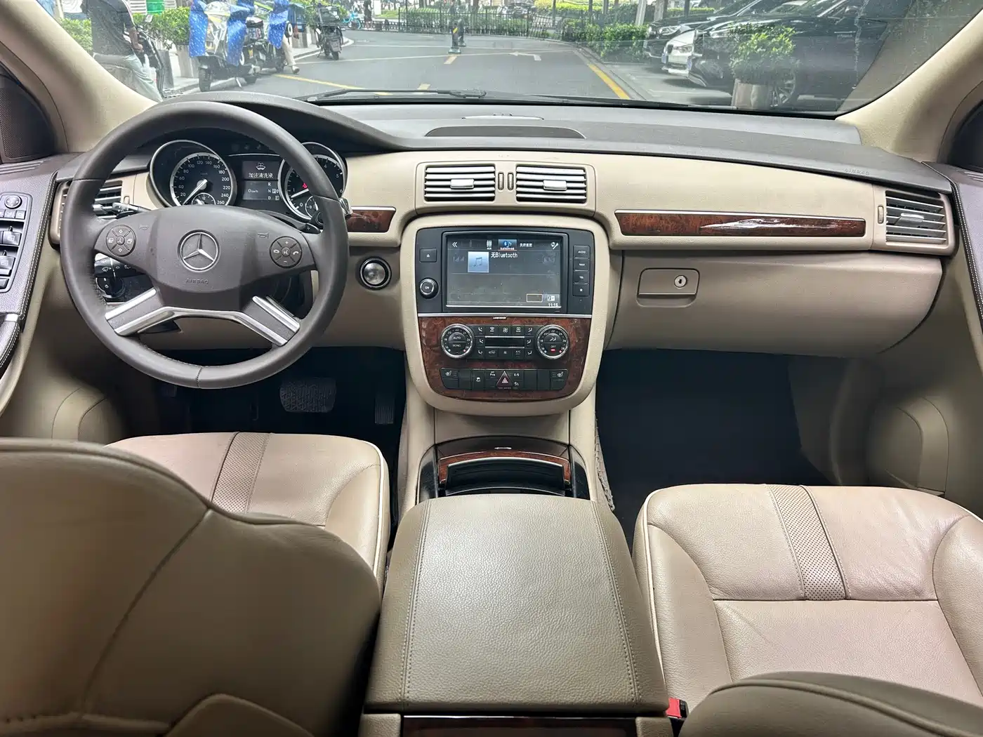 Mercedes-Benz R-Class 2011 R 350 L 4MATIC фото 11