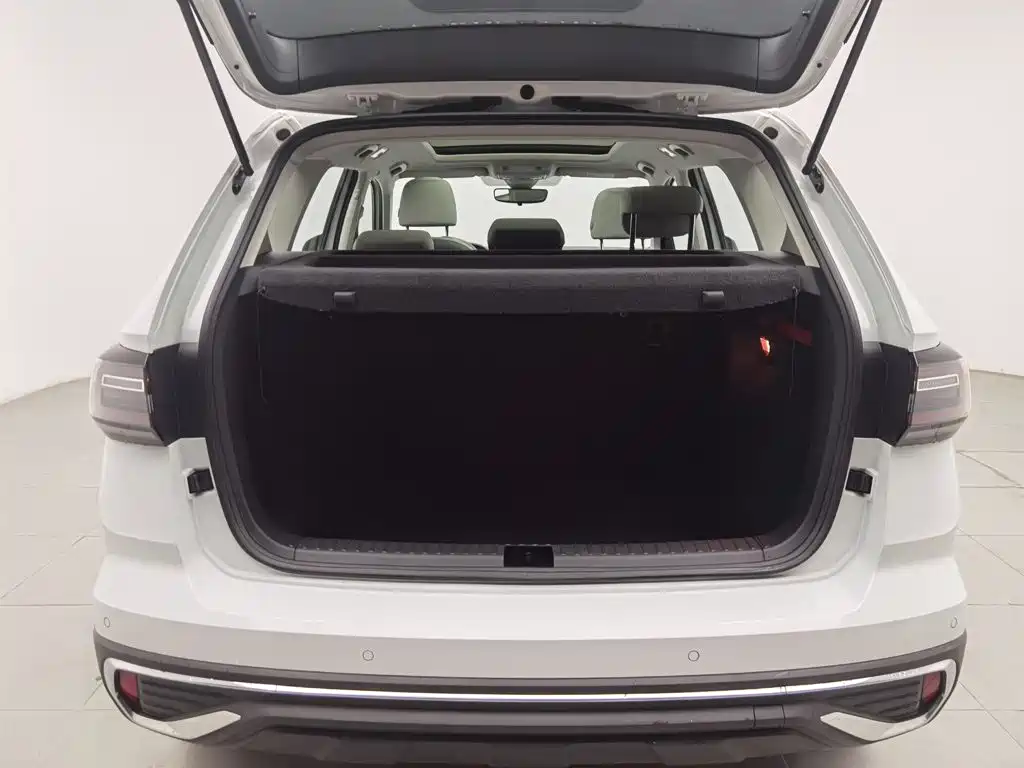 Volkswagen Tharu, миниатюра 16