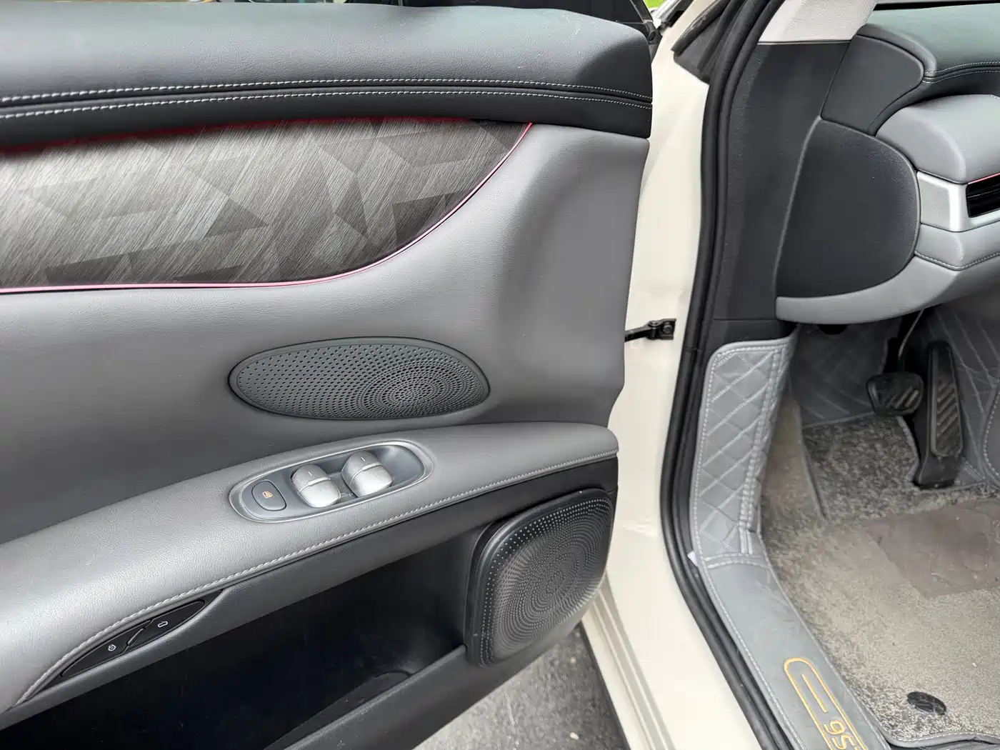 ZHIJI AUTOMOBILE ZHIJI LS6