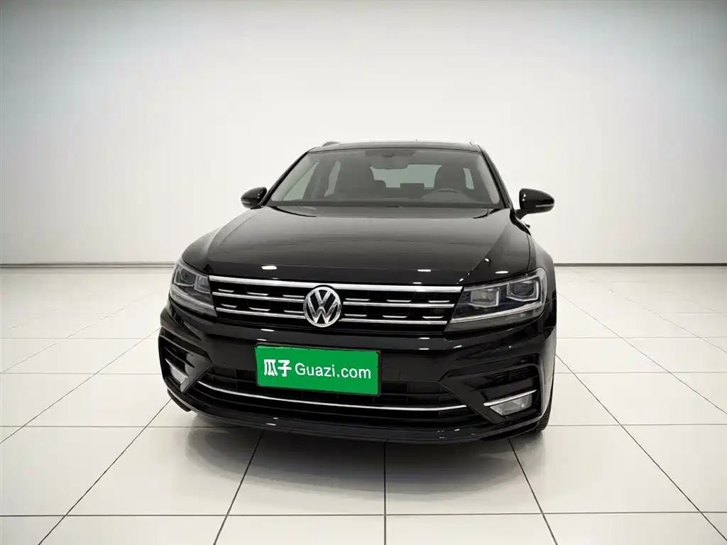 Volkswagen Tiguan L 2021 330TSI Automatic 2WD R-Line Premium фото 2