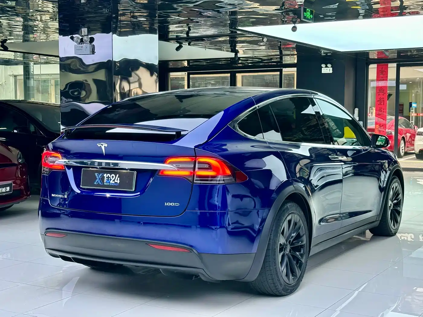 Фото 4 - Tesla Model X
