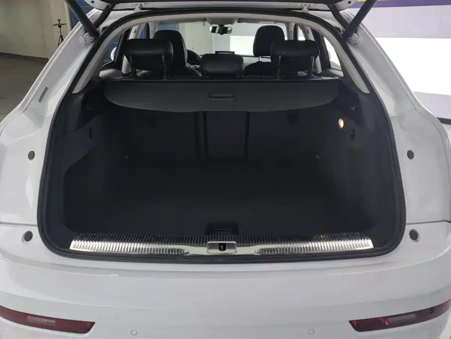 Audi Q3 2018 30th Anniversary Edition 30 TFSI Fashion фото 4
