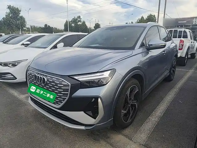 Audi Q4 e-tron 40 e-tron, Пространство