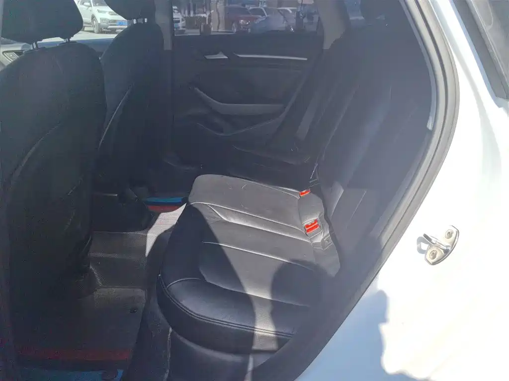 Audi A3 2014 Sportback 35 TFSI Automatic Progressive фото 8