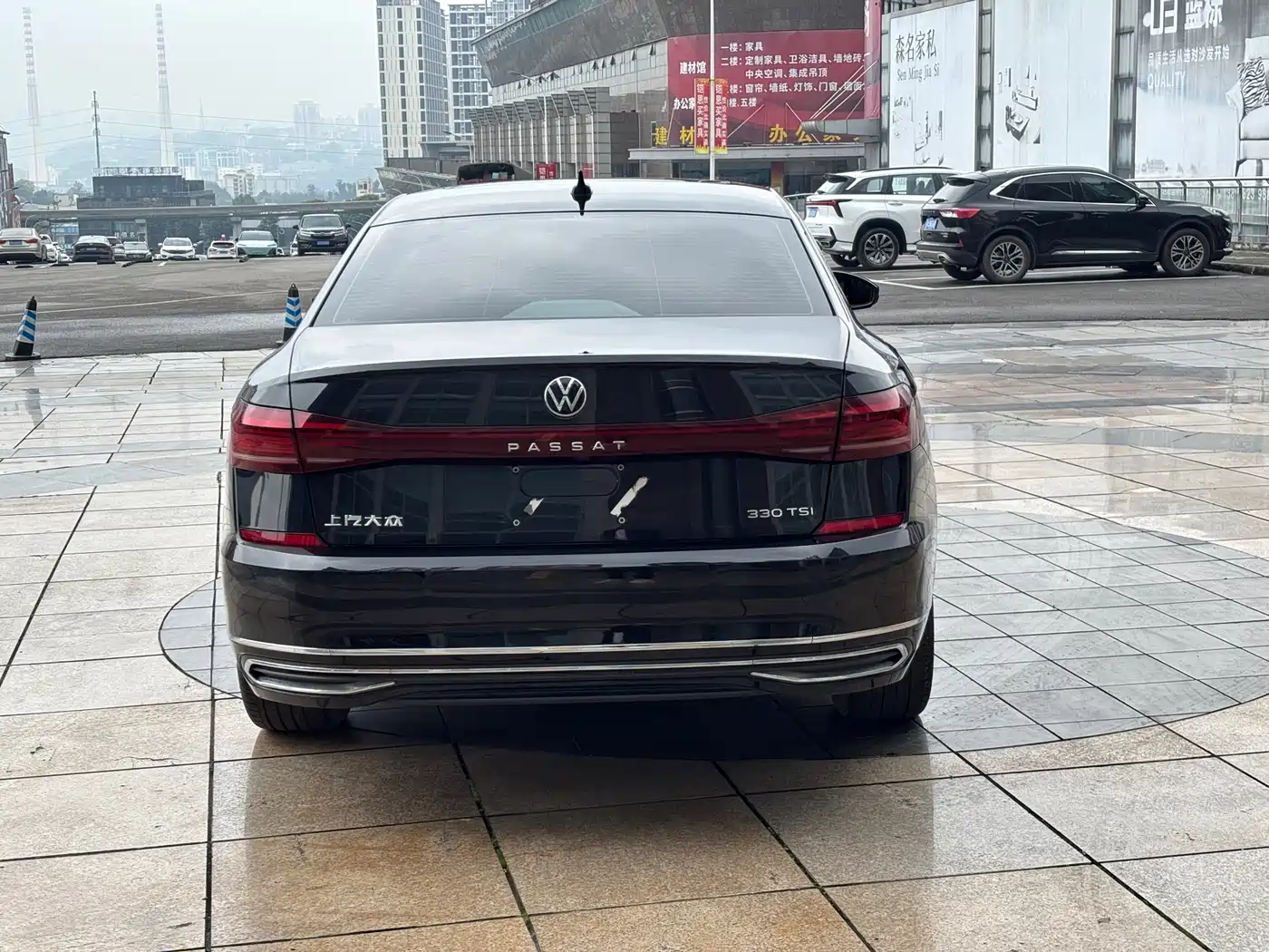 Volkswagen Passat 2023 330TSI Luxury Edition фото 6
