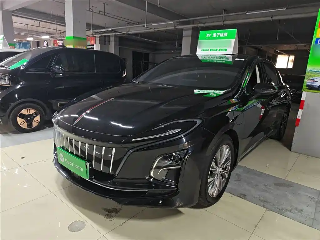Hongqi E-QM5 2023 620km PLUS фото 2