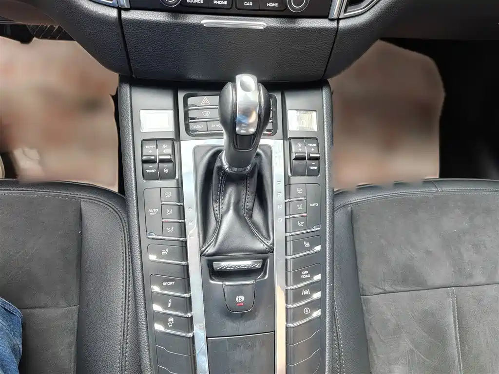 Porsche Macan 2017 Macan 2.0T фото 18