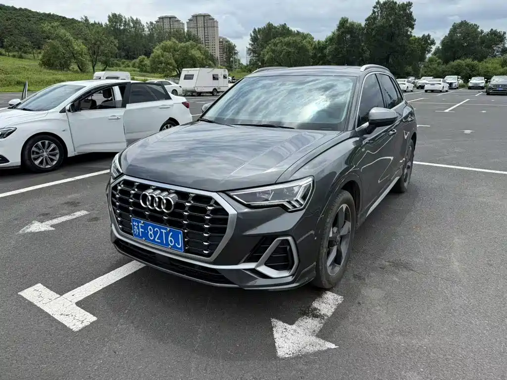 Audi Q3 2023 35 TFSI Fashion Dynamic (1.4T)