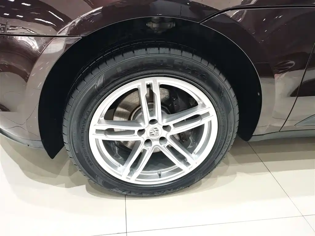 Porsche Macan 2020 Macan 2.0T фото 23