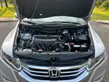 Photo 17 - Honda Odyssey