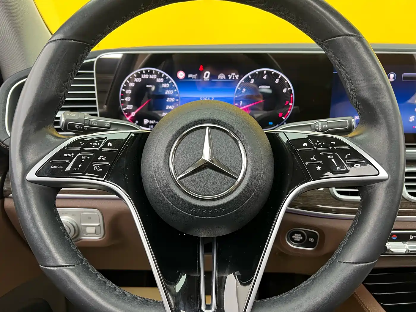 Mercedes-Benz GLE 2024 Facelift GLE 350 4MATIC Fashion фото 12
