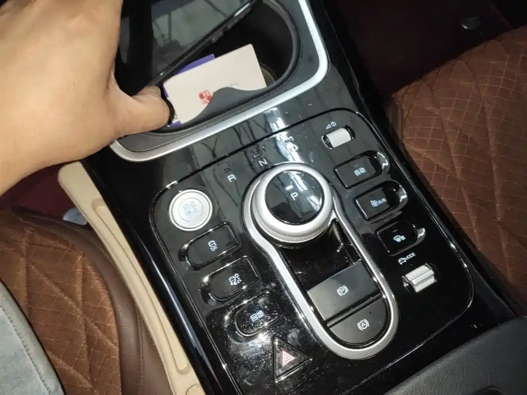 BYD Qin PLUS 2023 EV 510KM Travel Edition фото 14