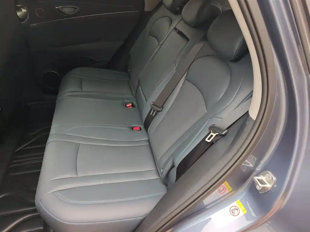 BYD Hai Shi 07 DM-i 2025 150 Pilot+ Edition фото 18