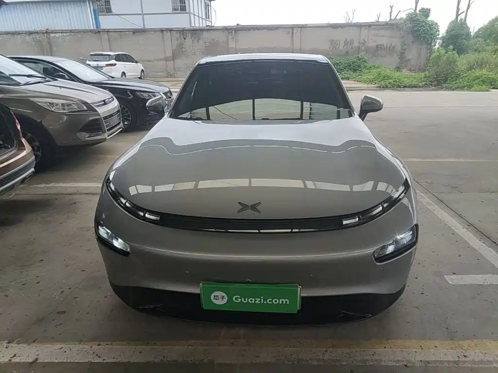 Фото 3 - XPeng P7
