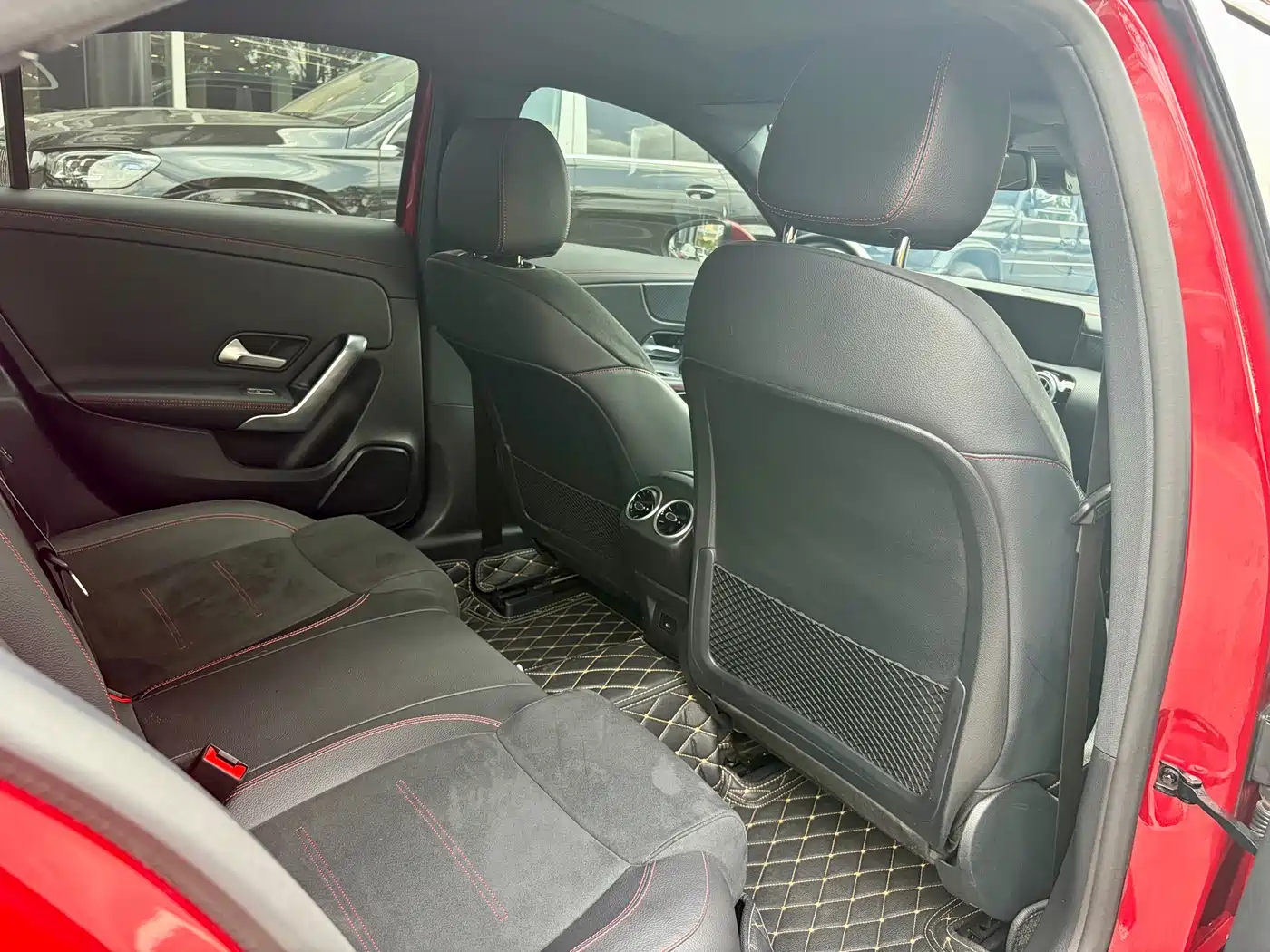 Mercedes-Benz A-Class 2023 A 200 L Fashion фото 17