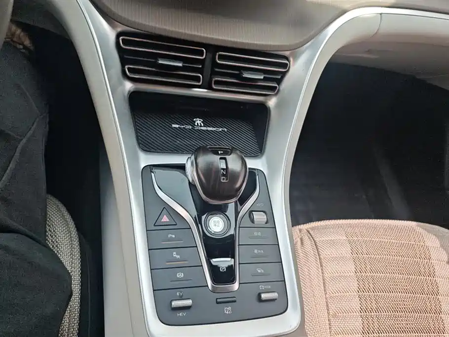 BYD Song Pro New Energy 2023 Champion Edition DM-i 110KM Excellence фото 16