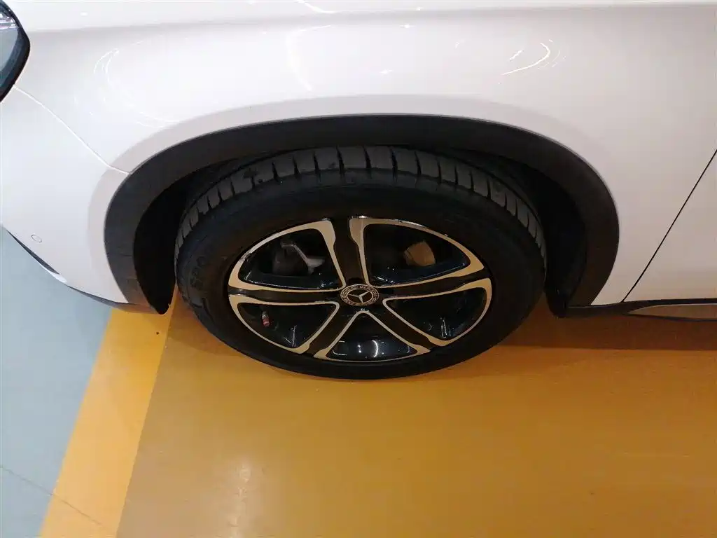 Mercedes-Benz GLA 2018 GLA 200 Fashion фото 24