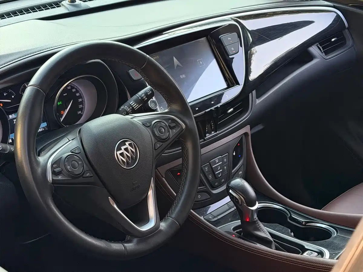 Фото 17 - Buick Envision Plus