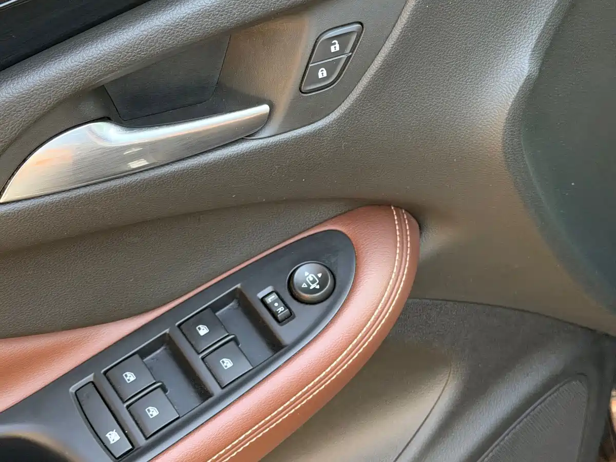 Фото 15 - Buick Envision Plus
