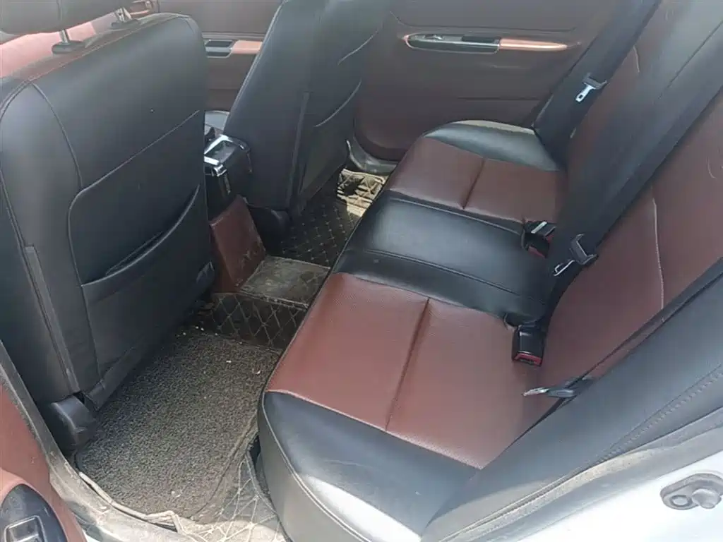 BYD F3 2012 Energy-saving Edition 1.5L Manual Comfort фото 17