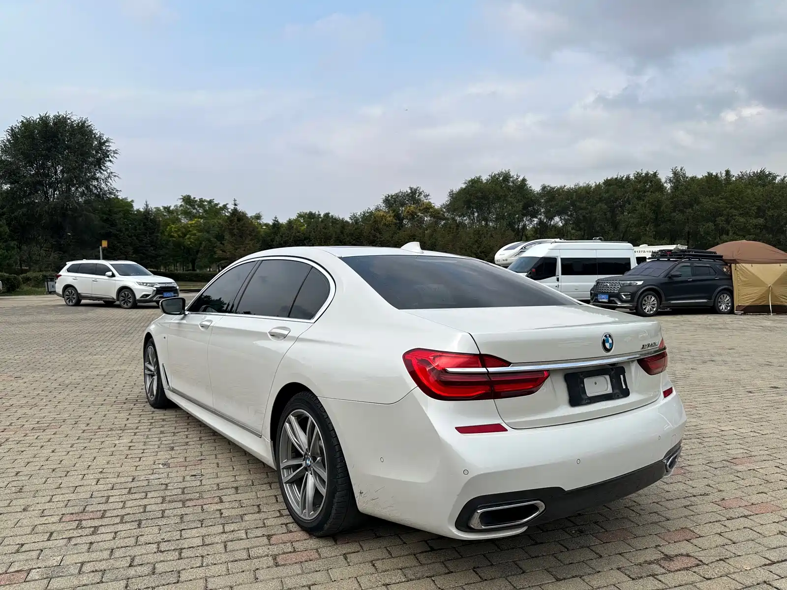Фото 7 - BMW 7 Series