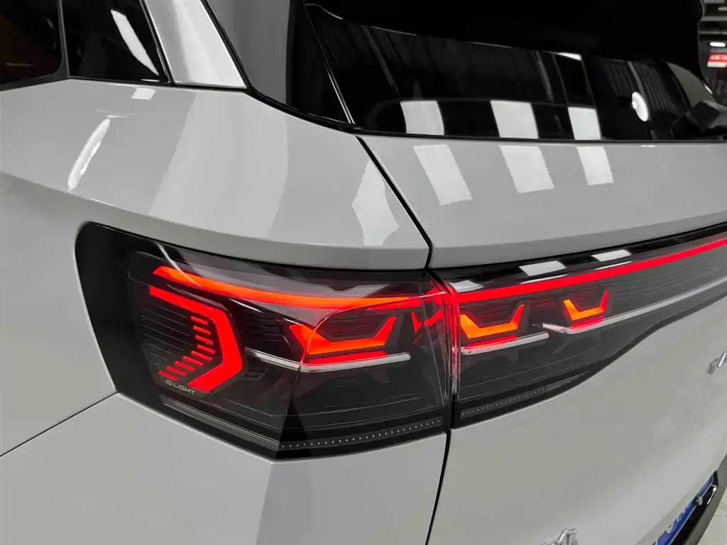 Volkswagen Talagon 2023 380TSI 4WD R-Line Celebration Edition фото 19