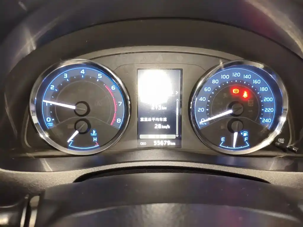Toyota Levin 2018 185T CVT Premium Edition China V фото 12