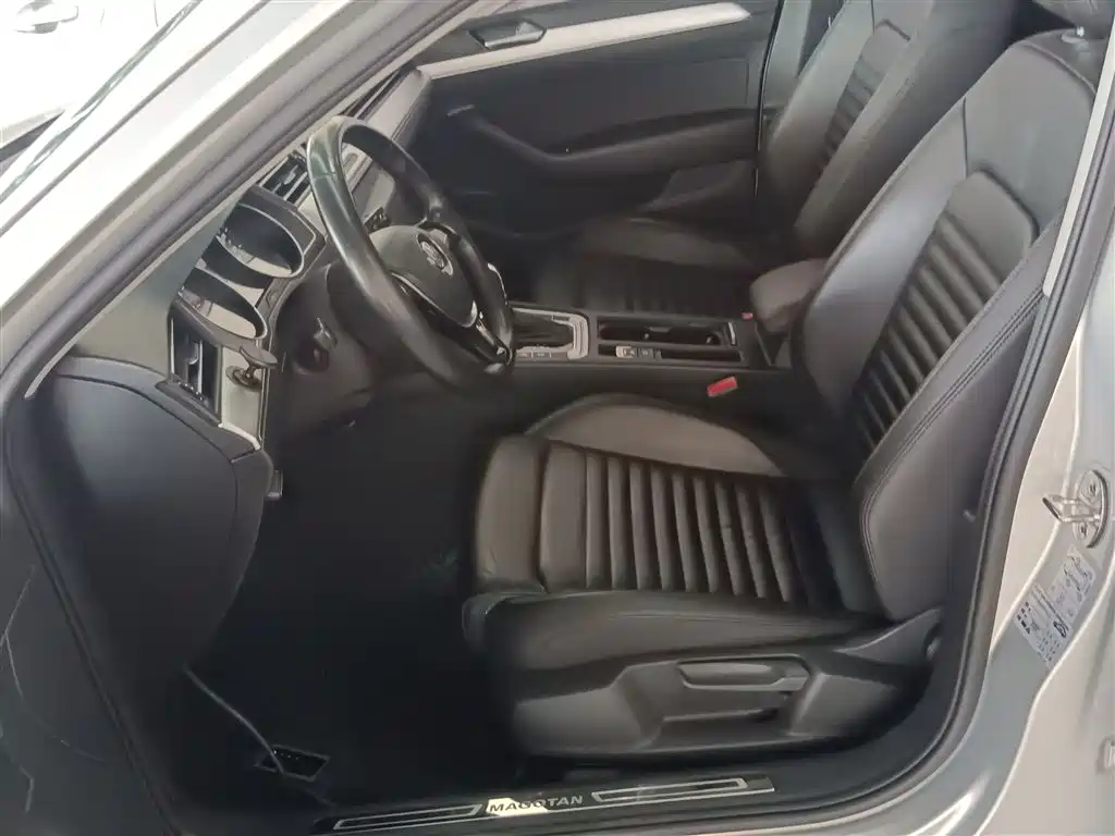 Volkswagen Magotan 2018 280TSI DSG Comfort фото 15