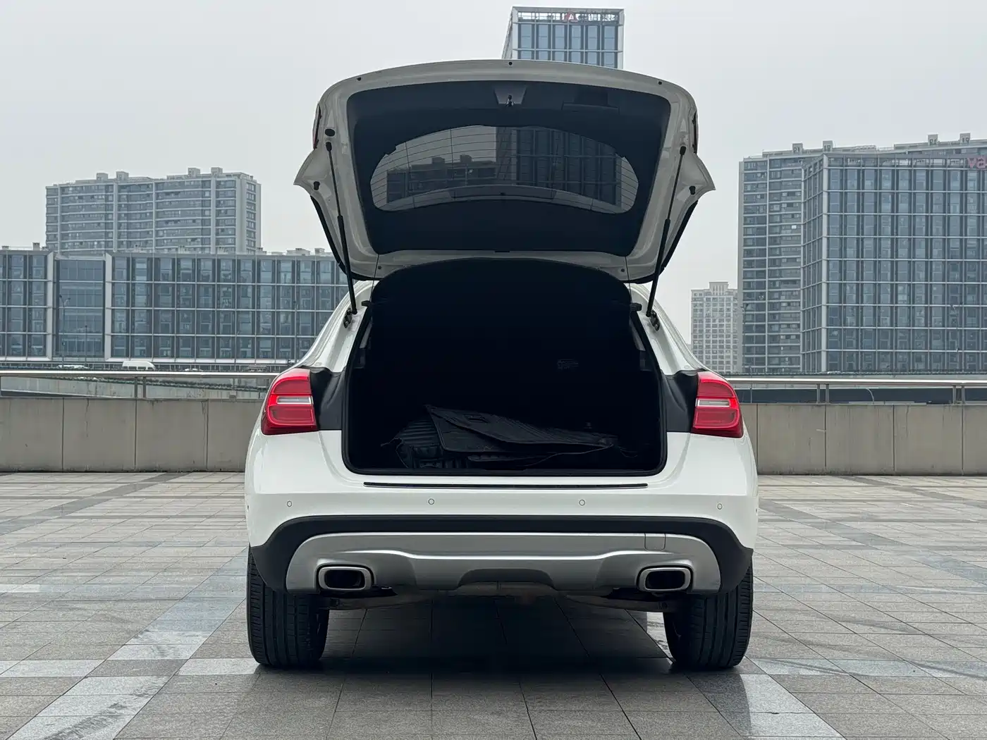 Mercedes-Benz GLA 2015 GLA 220 4MATIC Fashion Edition фото 19