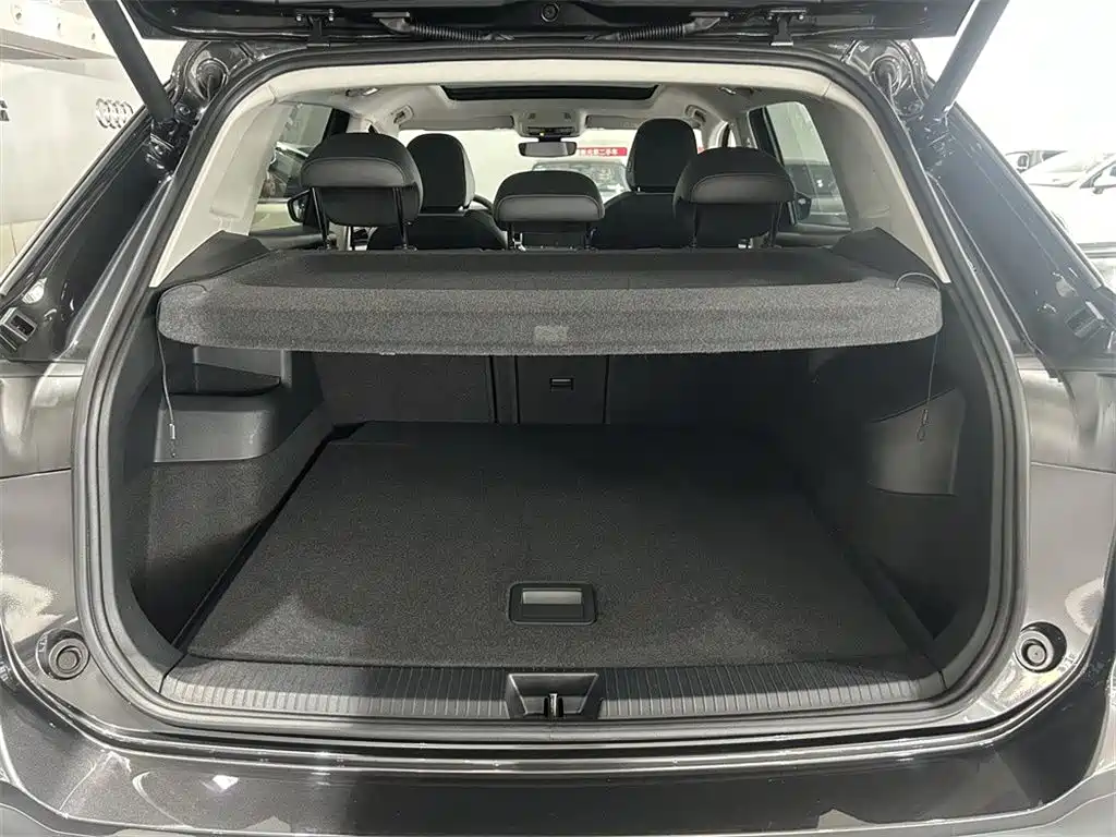 Volkswagen Tayron 2025 Tayron L 330TSI 2WD Elite фото 9