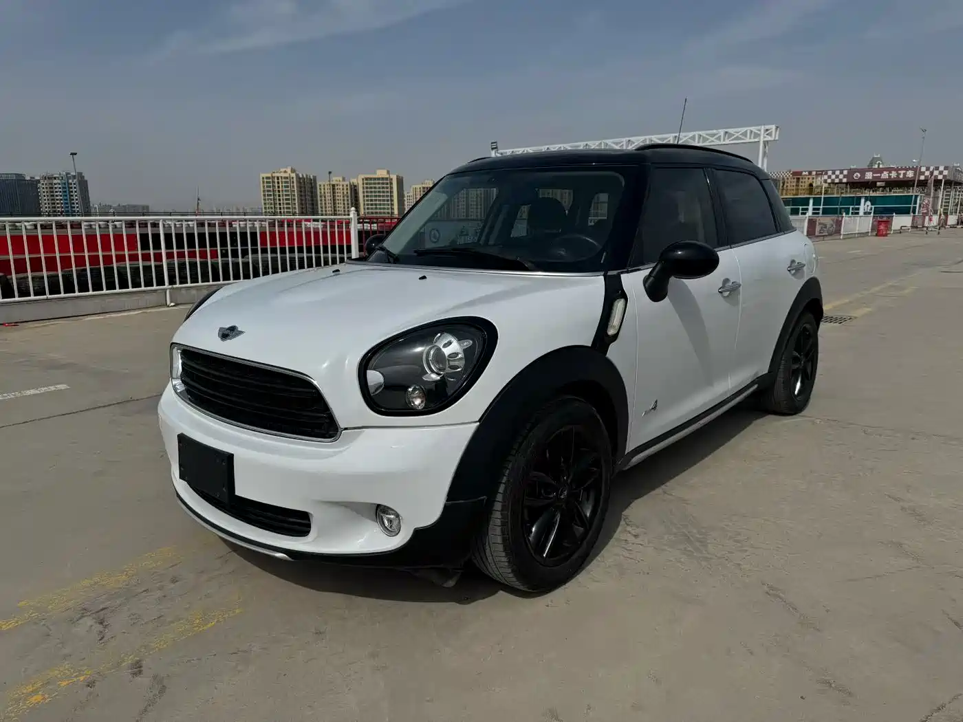 MINI COUNTRYMAN